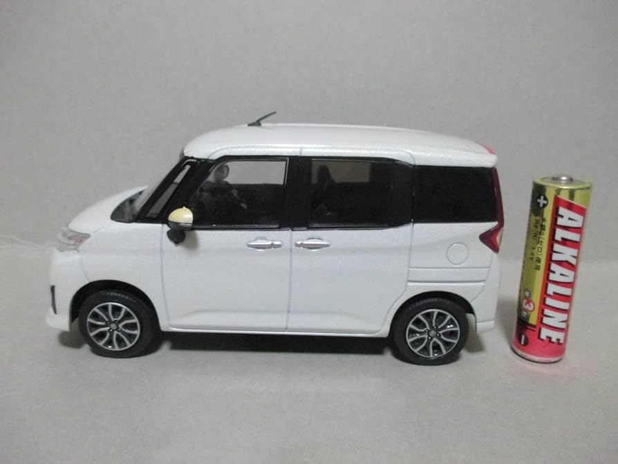 トヨタ ルーミー 見本 ミニカー 1/30 ③ W24 パールホワイトⅢ 非売品 Amazon | トヨタ 1/30 ROOMY ルーミー オフィシャル